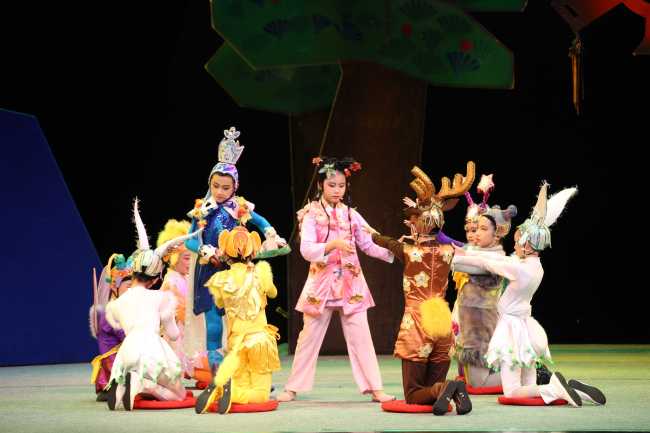 A classic play titled Malan Flower, which debuted in 1956, concludes the month-long China Children's Theatre Festival on Aug 11, 2019. [Photo: China Plus]